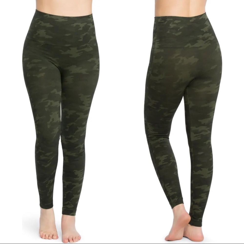 SPANX • Look At Me Now Seamless Camo Crops